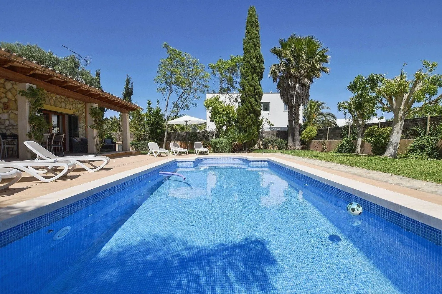 Moderne Villa Mit Privatem Pool In Crestatx